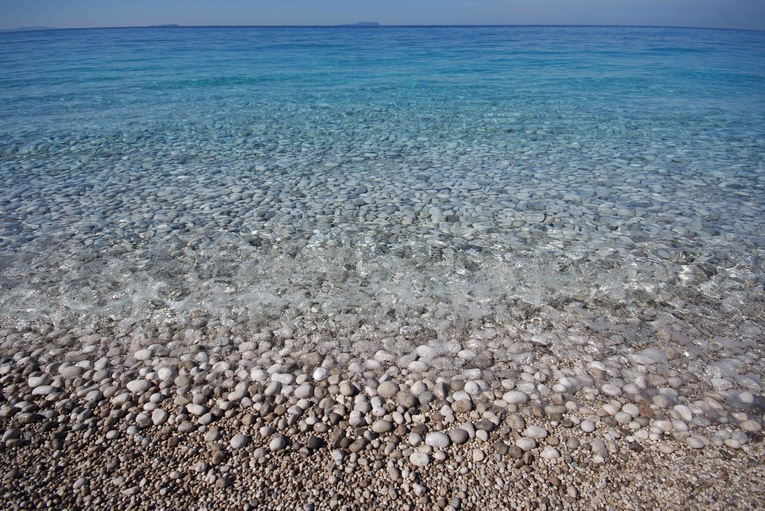 Průzračné Iónské moře není zatím příliš zničené extenzivním turistickým ruchem.